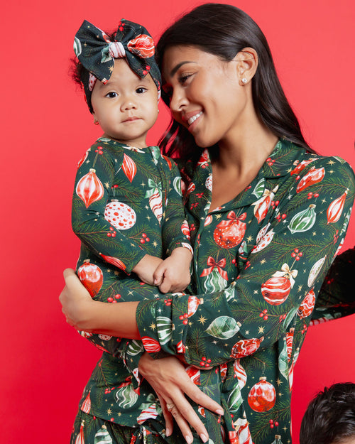 Baby Kids Bamboo Pajamas — Hung Up On Christmas Biggie Bow — Image 3