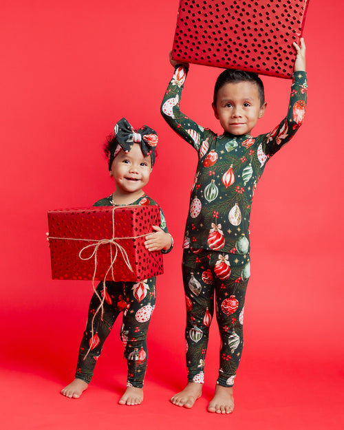 Baby Kids Bamboo Pajamas — Hung Up On Christmas Biggie Bow — Image 5